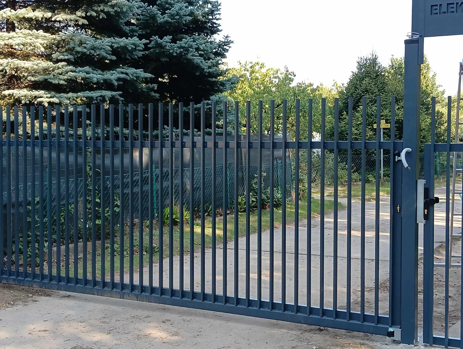 ogrodzenie ogrodzenie żaluzjowe ogrodzenia palisadowe bramy wjazdowe ogrodzenia grzebieniowe